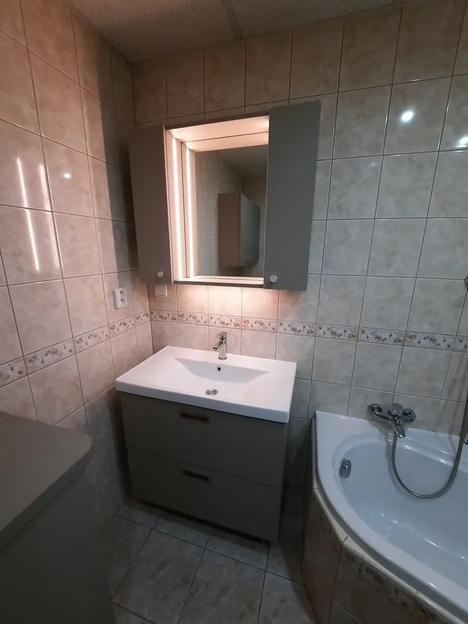 Koupelnový nábytek - foto 3